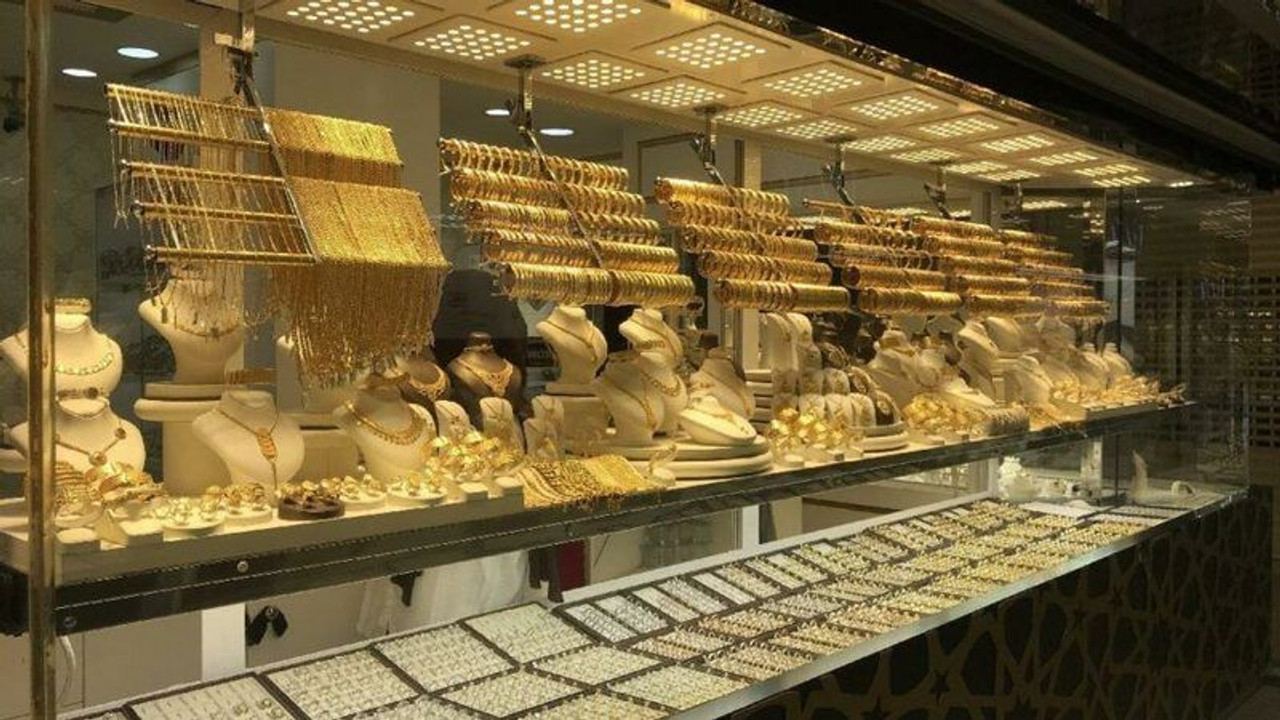 Altın fiyatları tepetaklak oldu