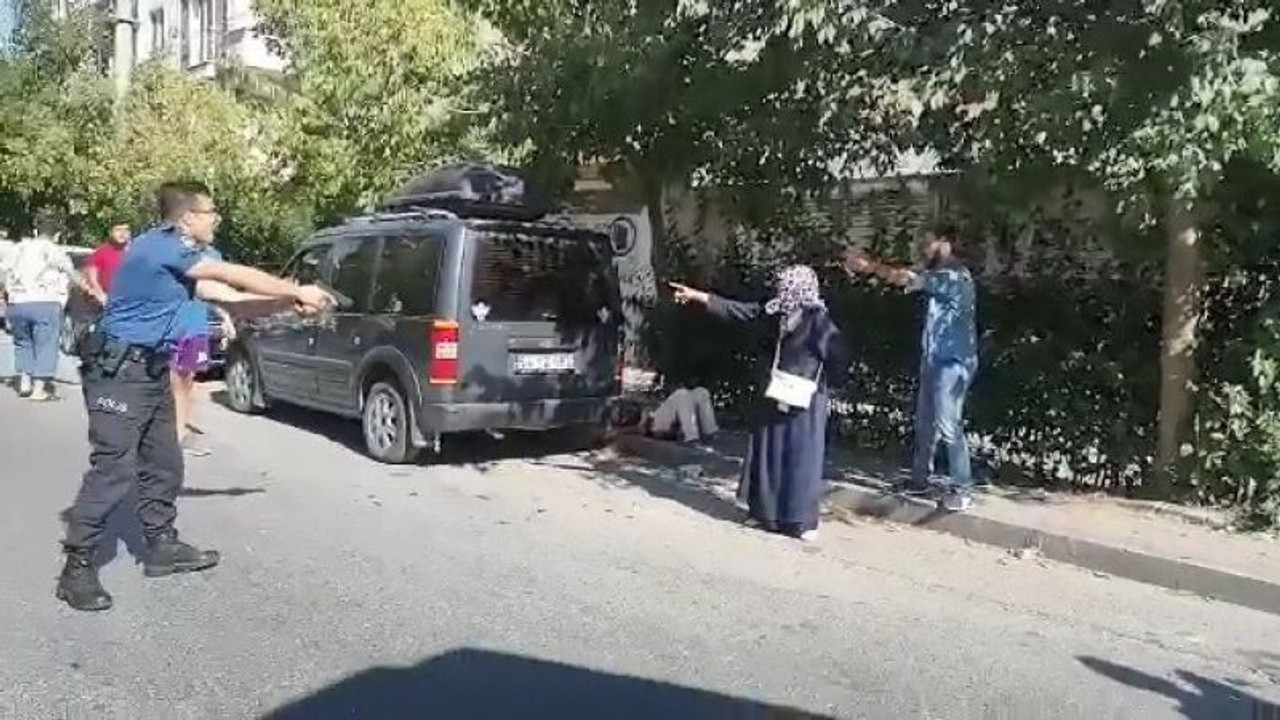 Bıçak ve silahlarla birbirlerine girdiler!