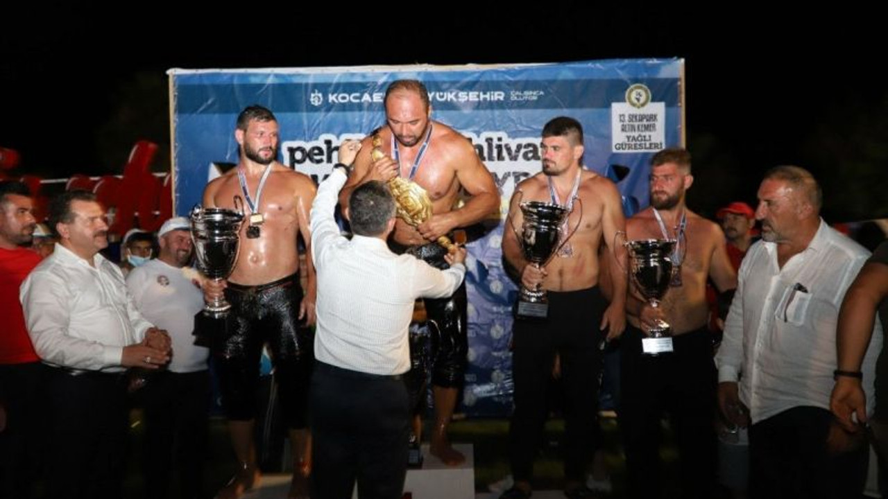 13. Sekapark Altınkemer Yağlı Güreşlerinin başpehlivanı Ali Gürbüz oldu