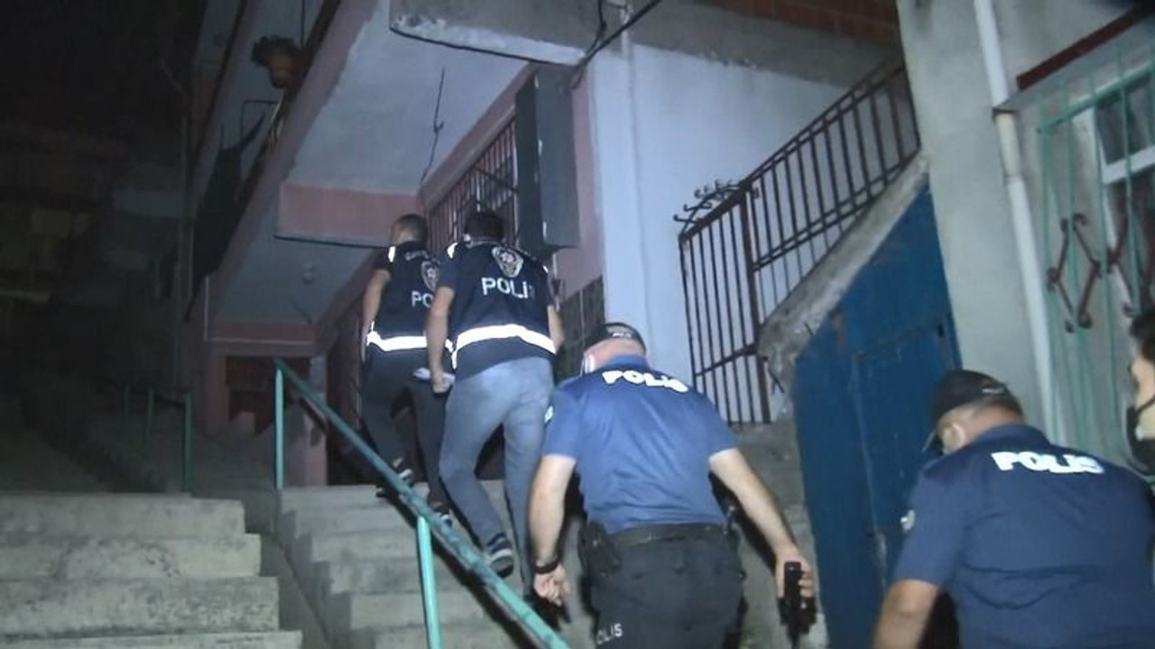Aranan şahıslara şafak operasyonu