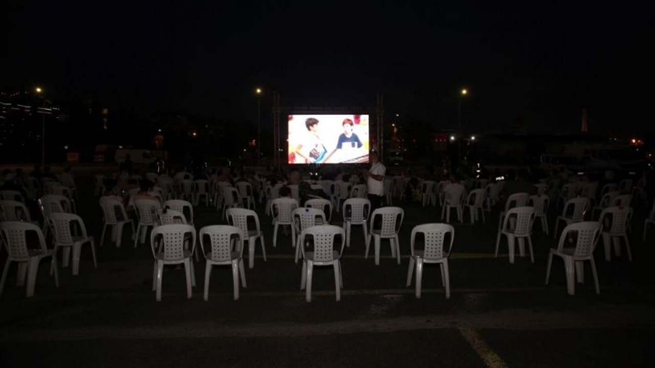 Açık havada sinema keyfi