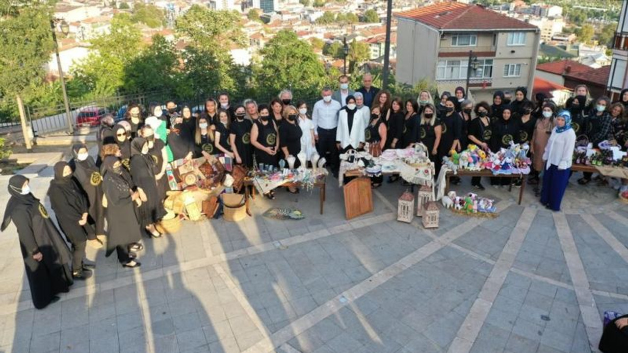 Marmara Kadınlar Birliği’nden geniş katılımlı aşure günü