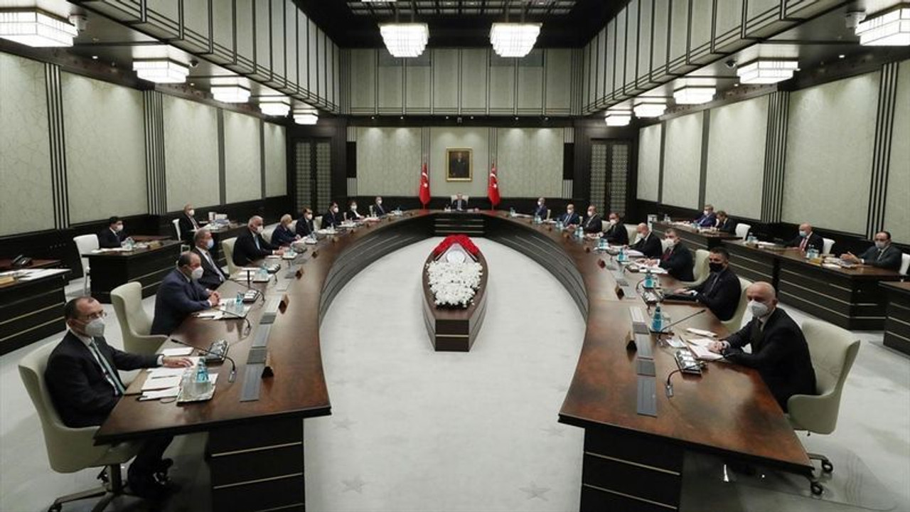 Kabine toplanıyor! Pandemi kuralları güncellenecek mi?