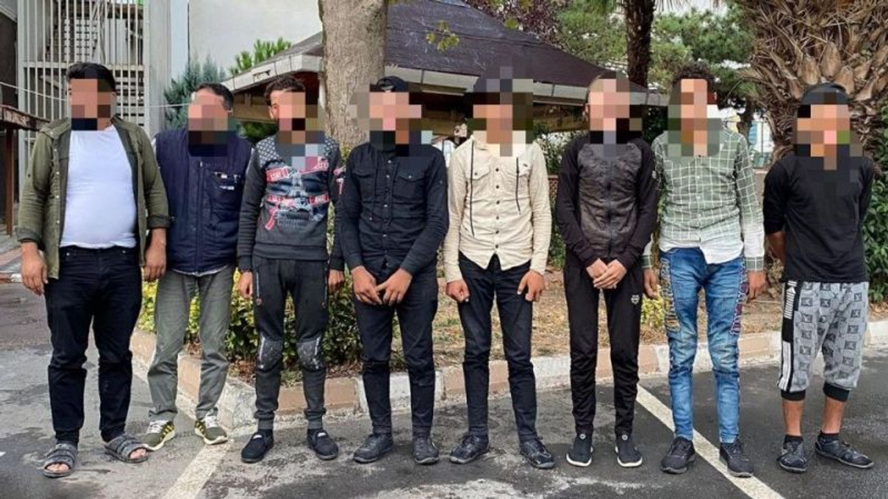 TEM’deki araçtan 8 kaçak göçmen çıktı