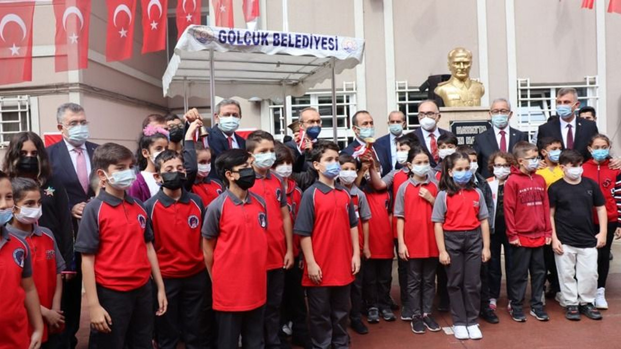 Eğitim yılı açılışında aşı olmayanları uyardı!