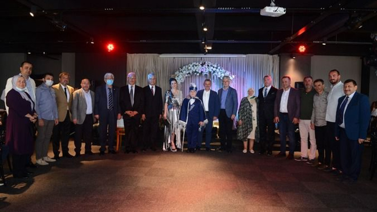 AKP’liler sünnet cemiyetinde buluştu