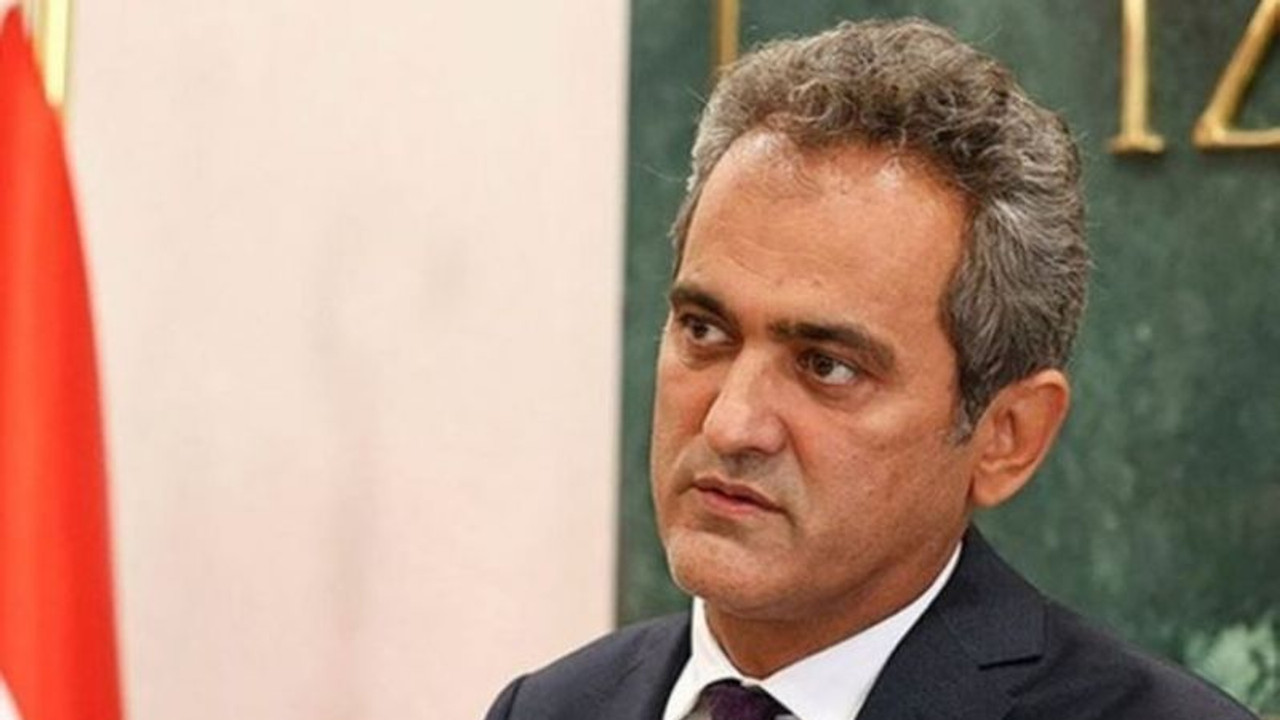 Bakandan 15 bin öğretmen açıklaması