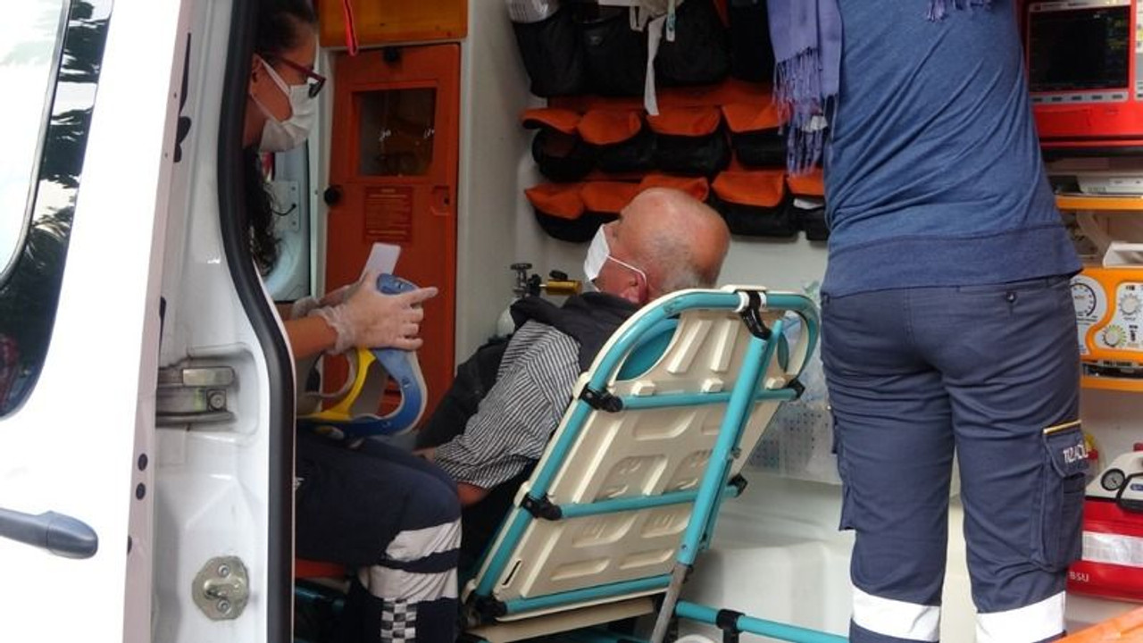 Motosiklet ile kamyonet çarpıştı