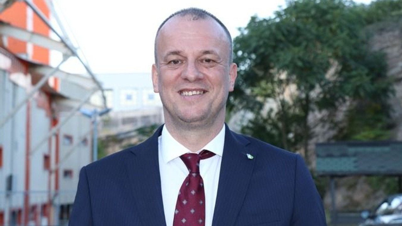 İzmit Belediye Gençlik Spor Kulübü’nde Uğur Koştur güven tazeledi
