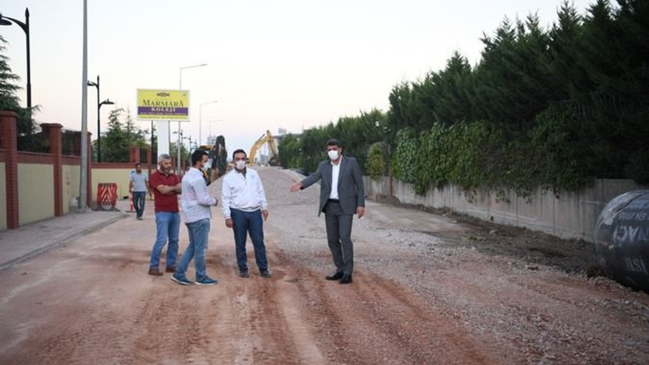 Kartepe'de alt yapı çalışmaları sürüyor