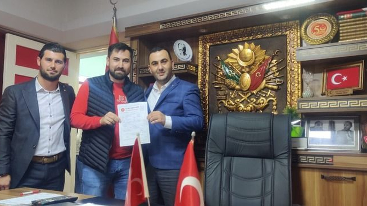 İki İYİ Partili daha MHP’ye döndü!