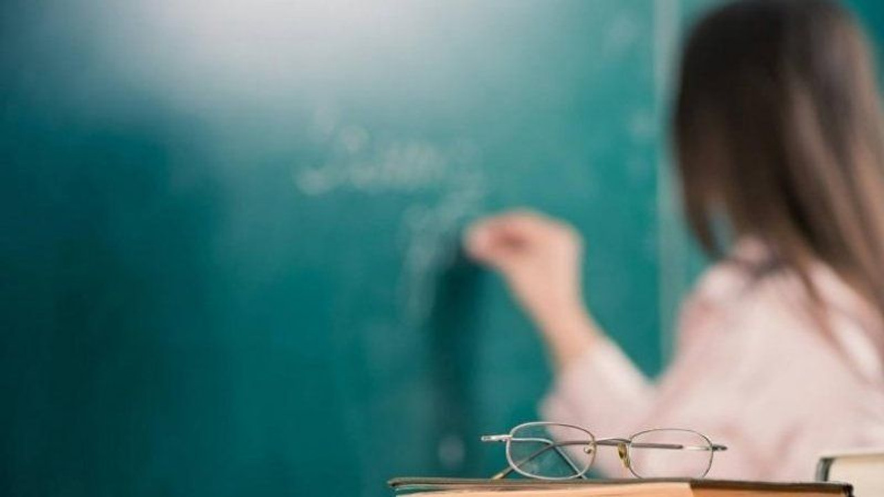 O vakıftaki öğretmenlere 9 kat fazla ücret