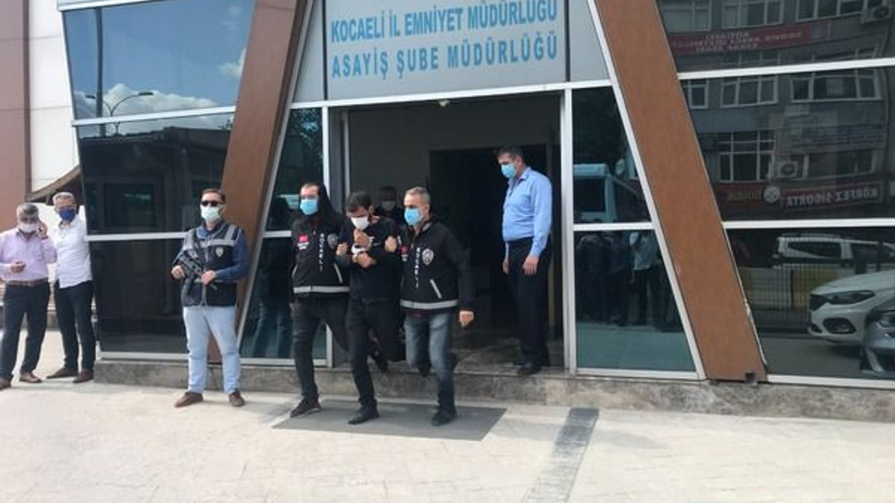 İşkence ettikleri yaşlı adamı sandığa koyarak denize atan zanlılar yakalandı