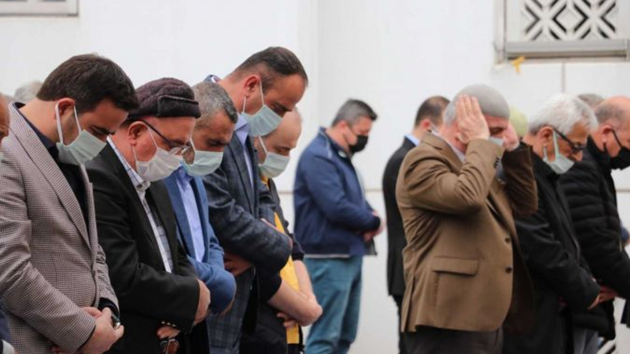 Belediye Başkanı Zeki Aygün’ün ağabeyi, son yolculuğuna uğurlandı