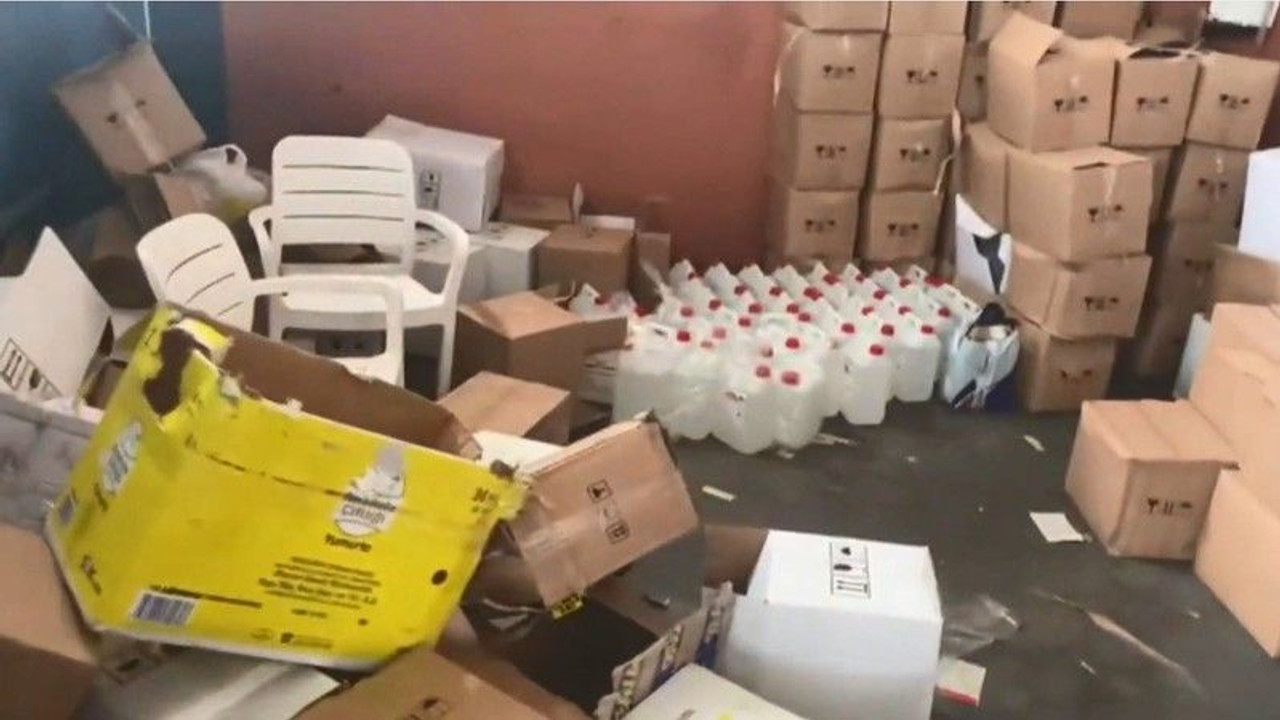 Sahte alkol imalathanesine polis baskını