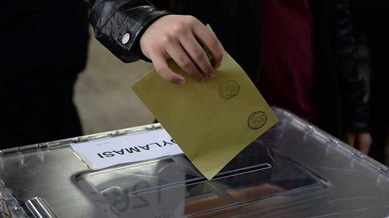 AKP’nin oyu yüzde10 eridi