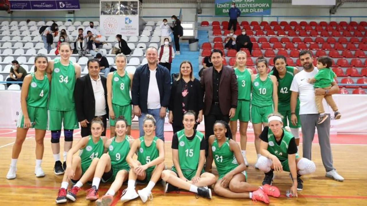 İzmit Belediyespor, Bellona Kayseri ile oynayacak
