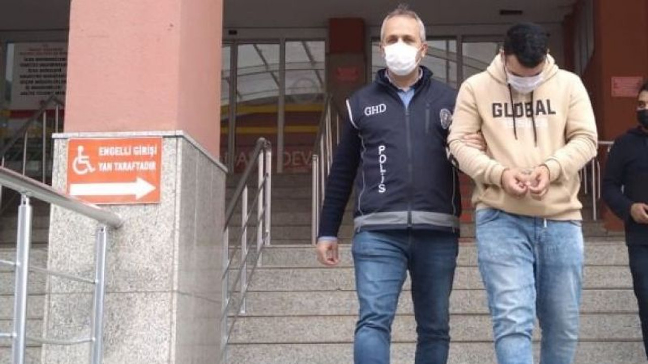 Durdurulan araçtan kaçak göçmen çıktı