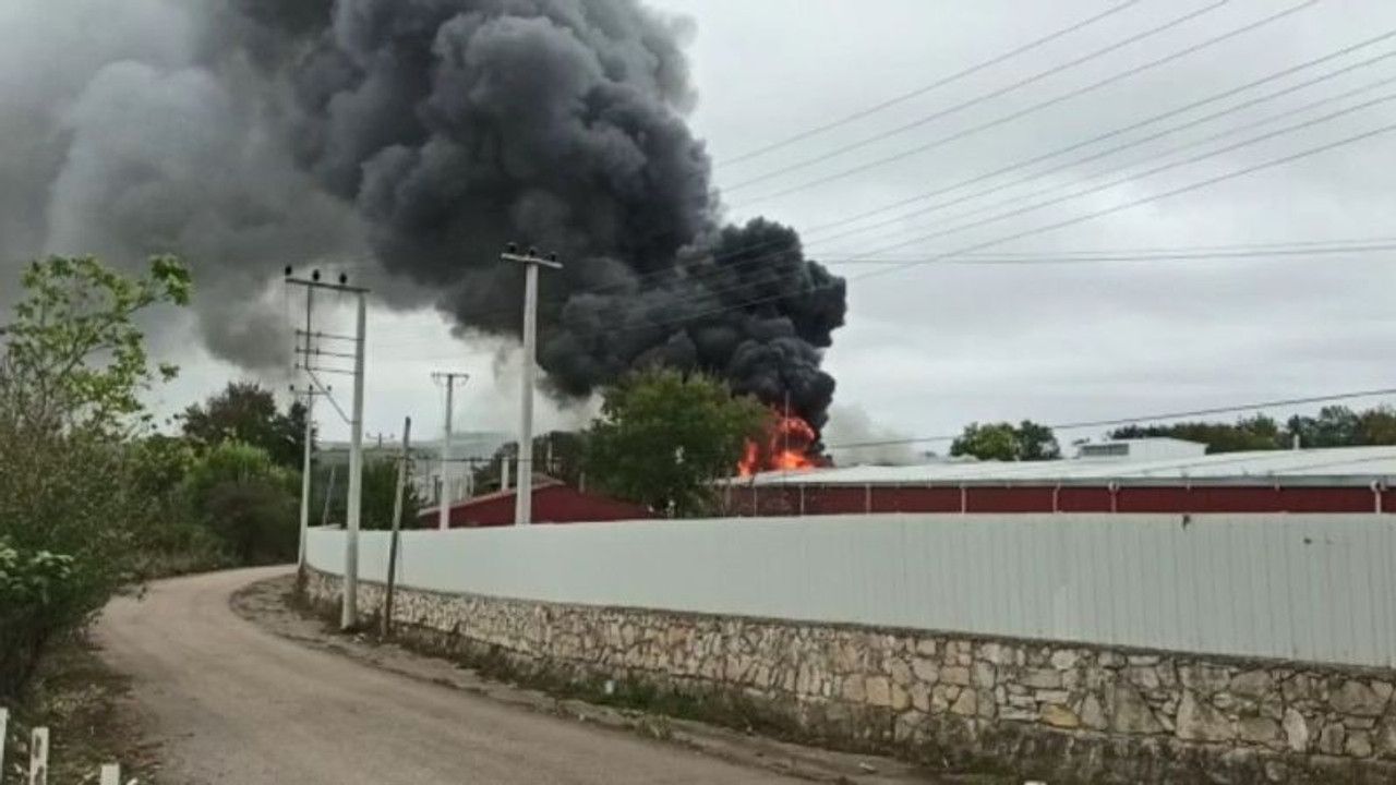 Raf fabrikasındaki yangın korkuttu