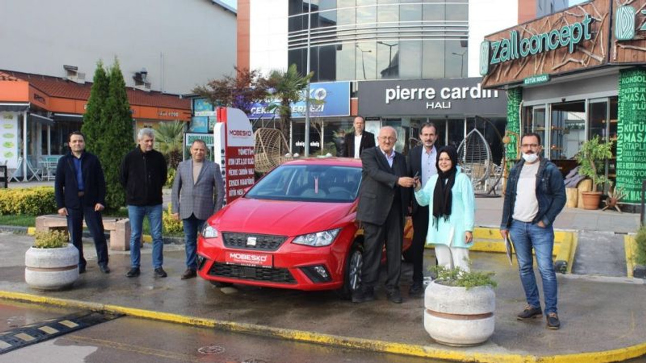 Mobesko talihlisine otomobili teslim edildi