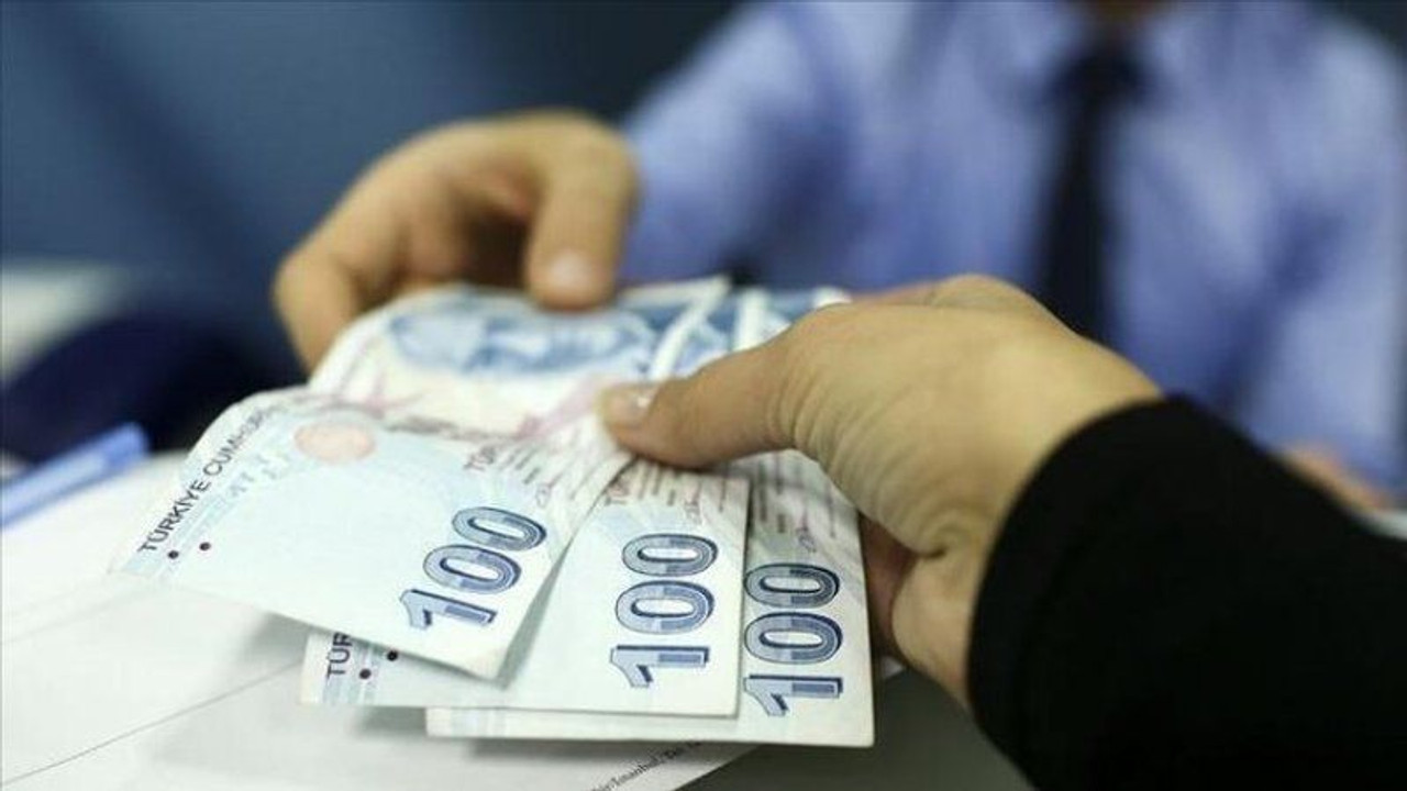 Asgari ücret yetersiz: Zamlar ve kur artışlarıyla dolar karşısında eridi