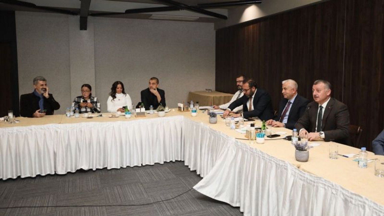 Ensar cüzzamlı mı?