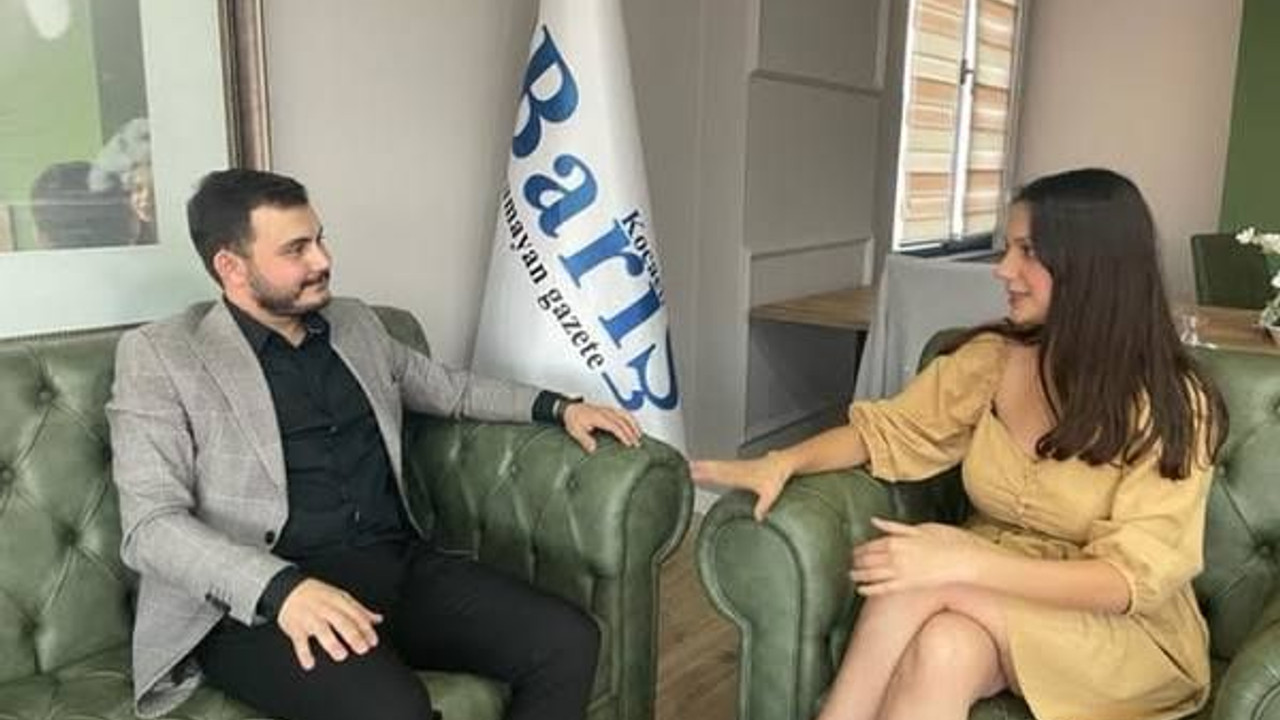 Mahalle yanarken o saç taranmayacak!