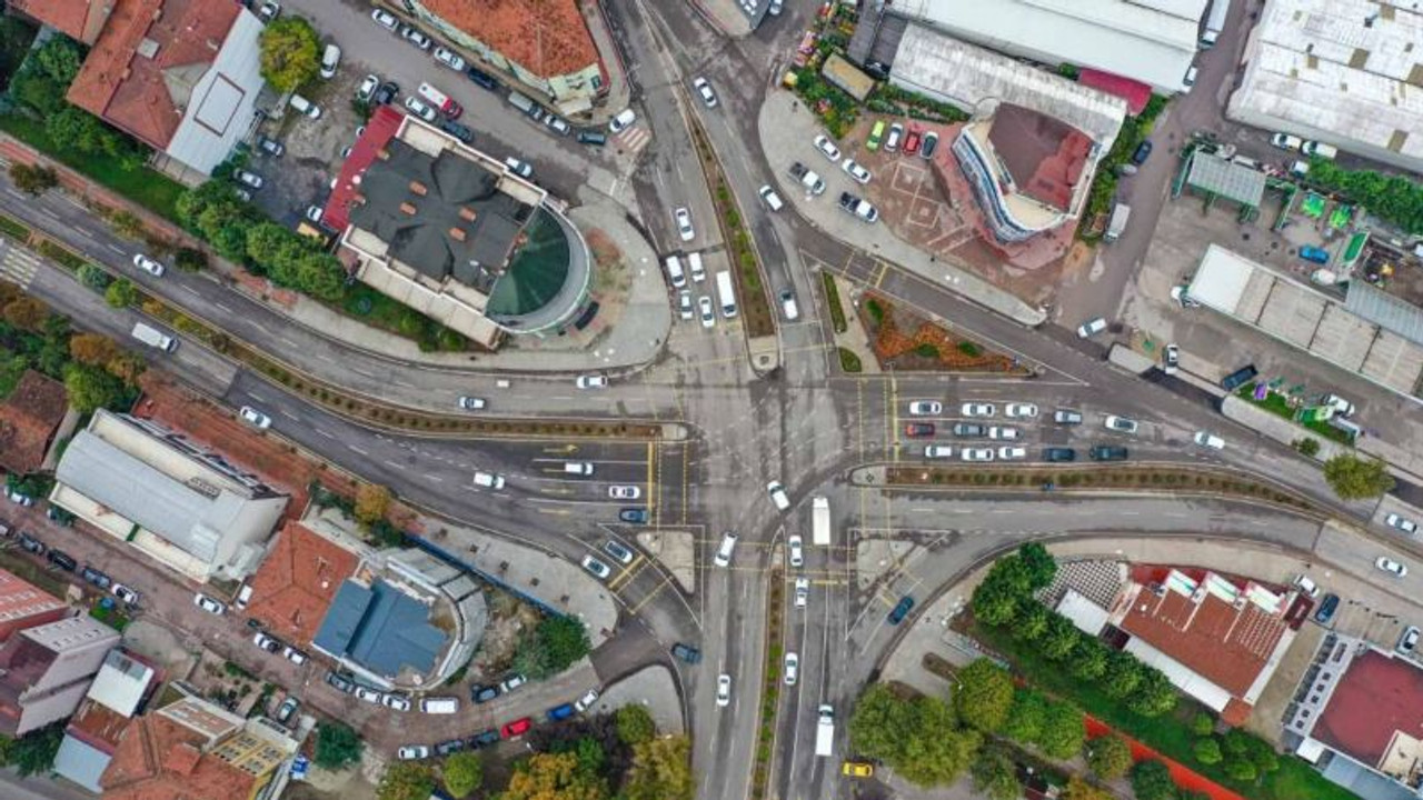 İzmit’e 15 bin ton asfalt!