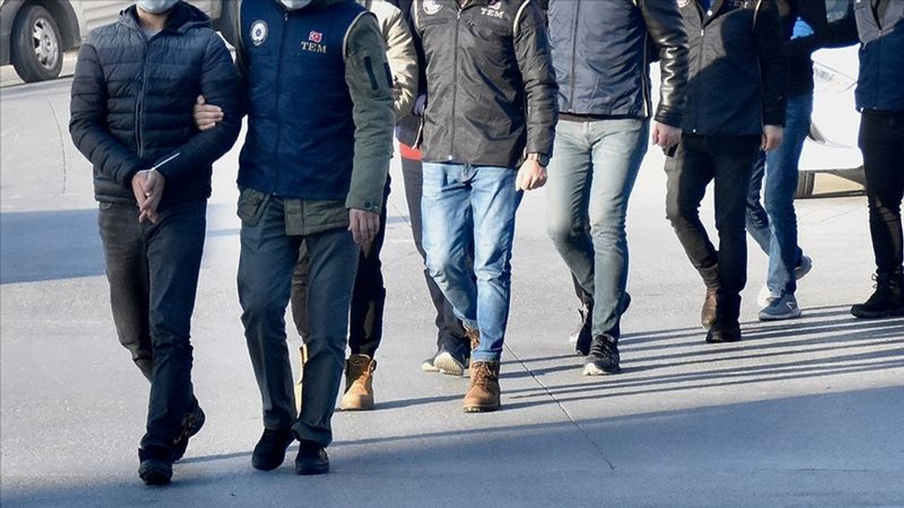 Kocaeli'de eş zamanlı FETÖ/PDY operasyonu