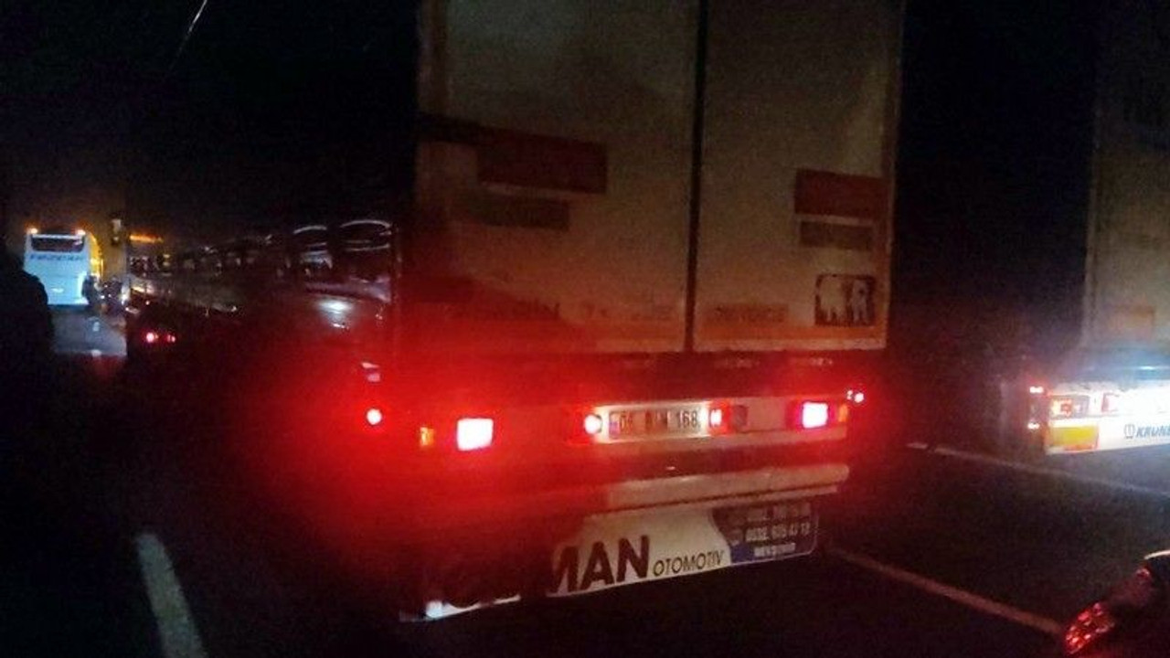 TEM’de 9 araçlı zincirleme trafik kazası