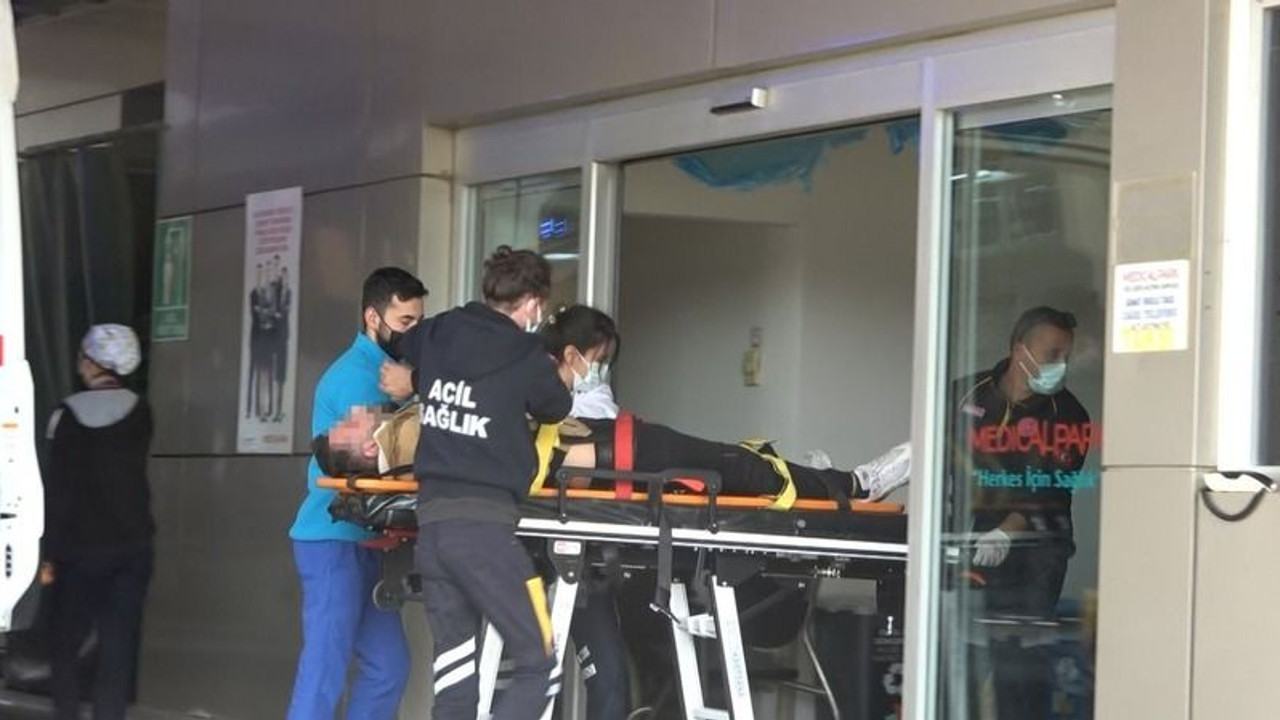 Sevdiğiyle konuşamayınca marketin ortasında kendini vurdu