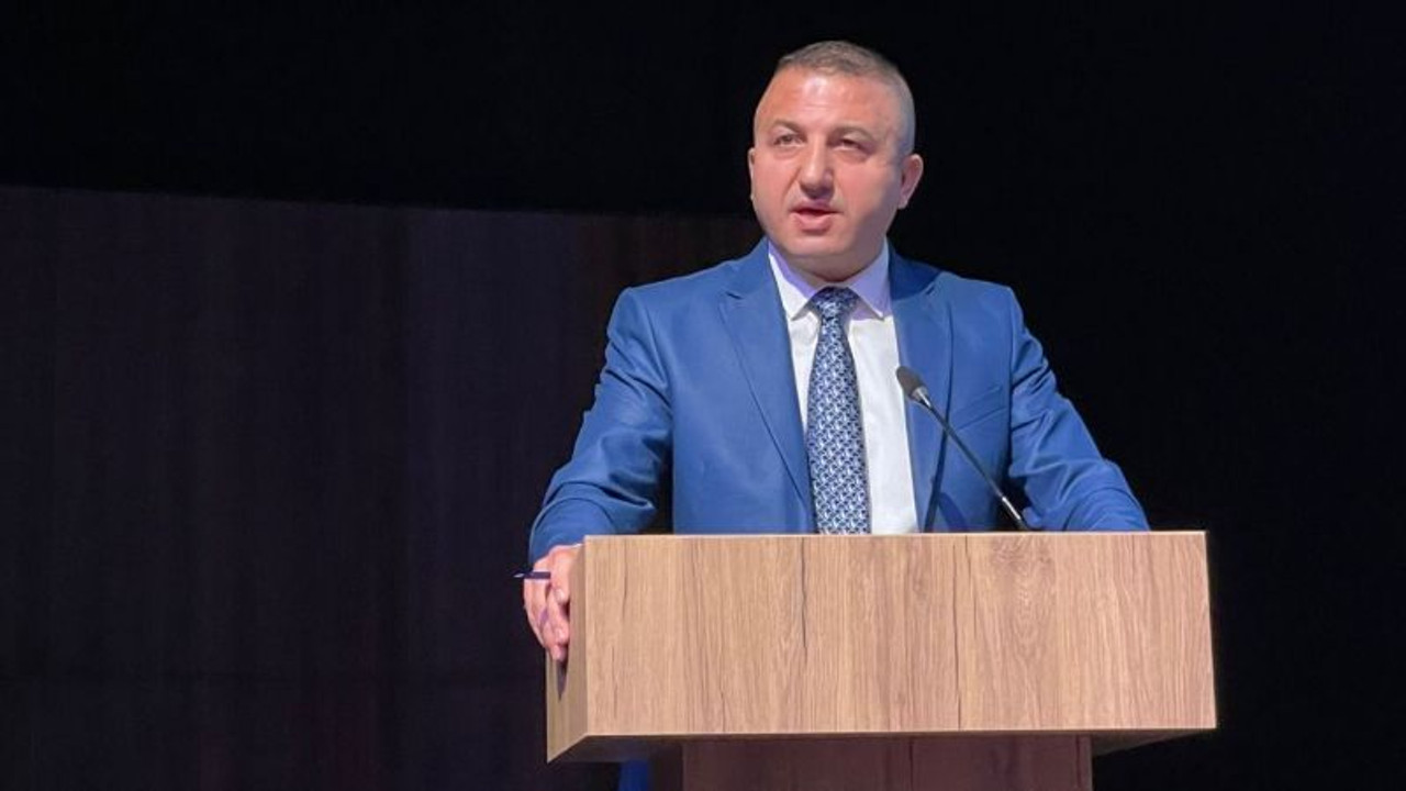 Taşdemir: “İSU’nun kiraladığı 343 aracın kaçı makam aracı?”