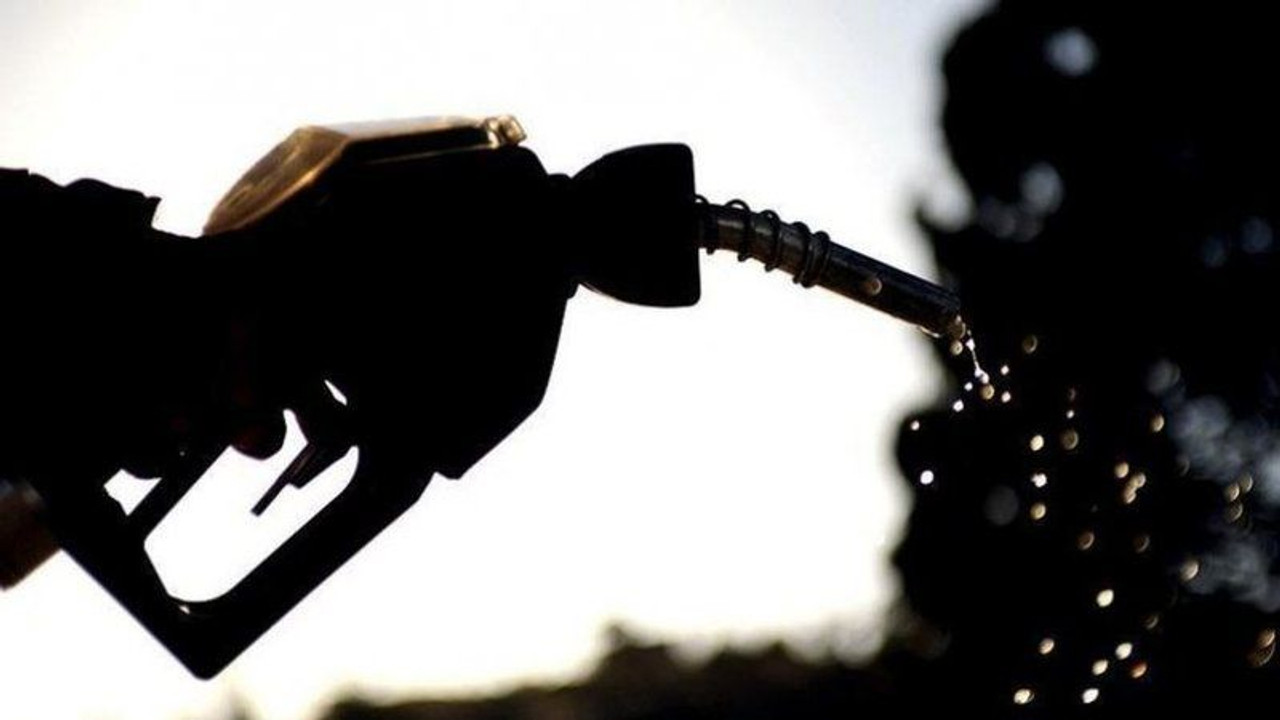 Benzine yine zam geldi!