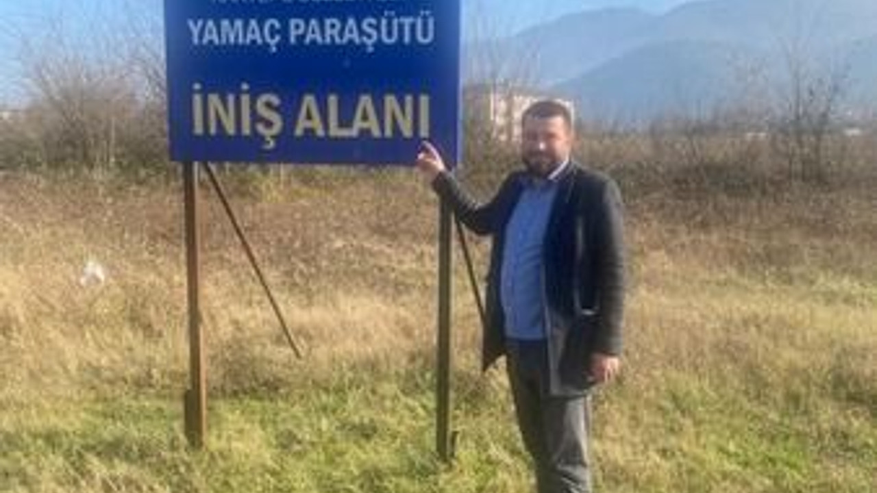 CHP’li gençler: Üzülmez’in anısını mı yaşatıyorsunuz halkla dalga mı geçiyorsunuz?