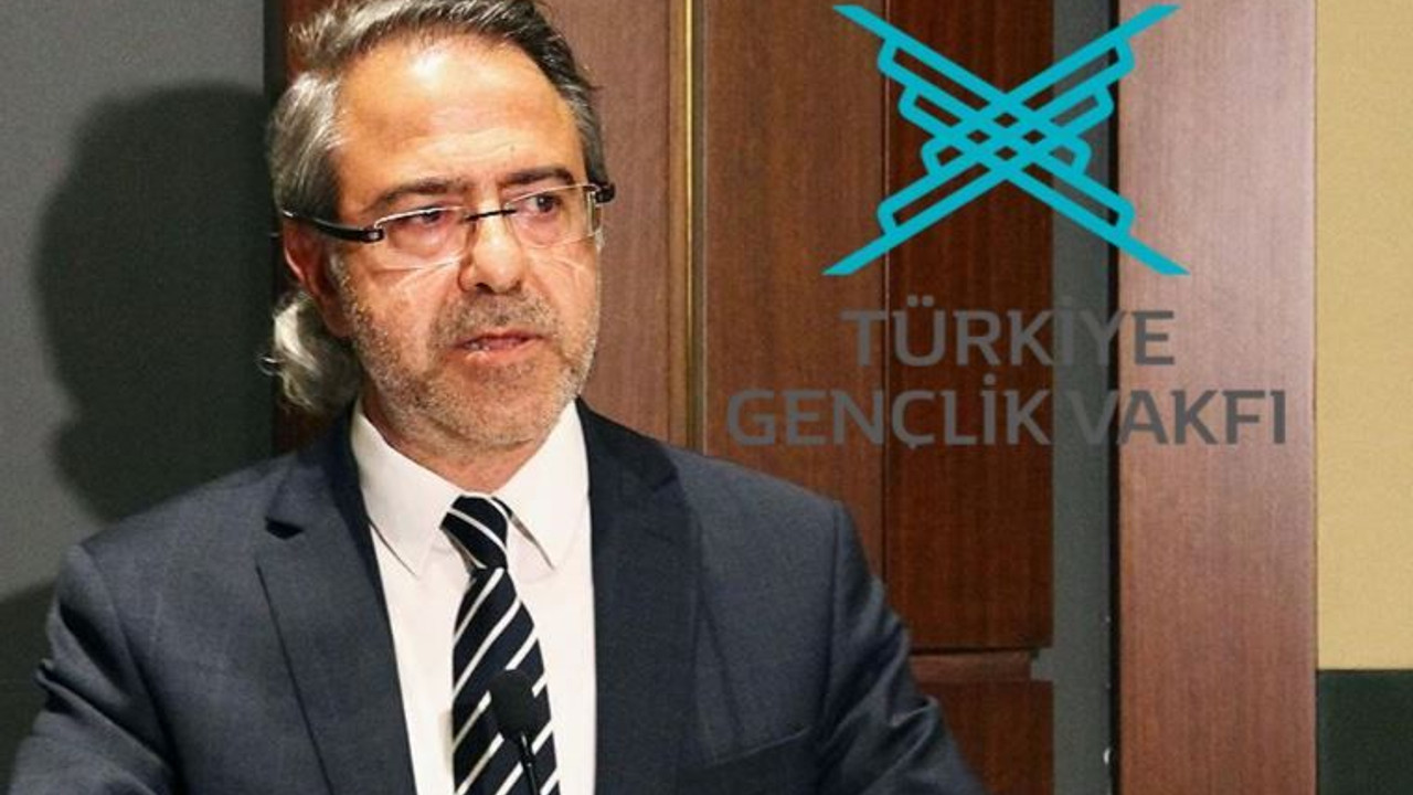 Kitaplarının kaldırılmasını hazmedememiş Atatürk düşmanı yazardan Yeni Cuma çıkışı!