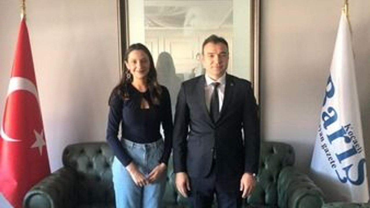 Azeri siyasetin çamurluğunu yaptı!