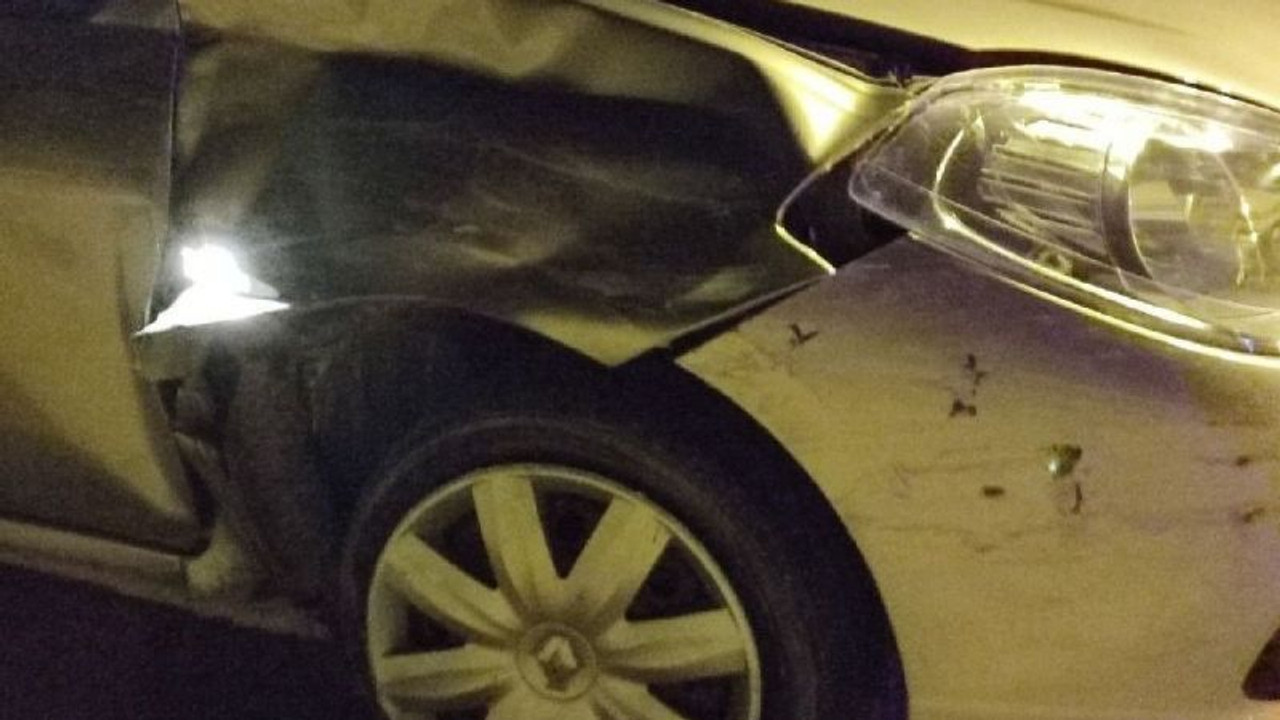 İki otomobil çarpıştı: 1 yaralı