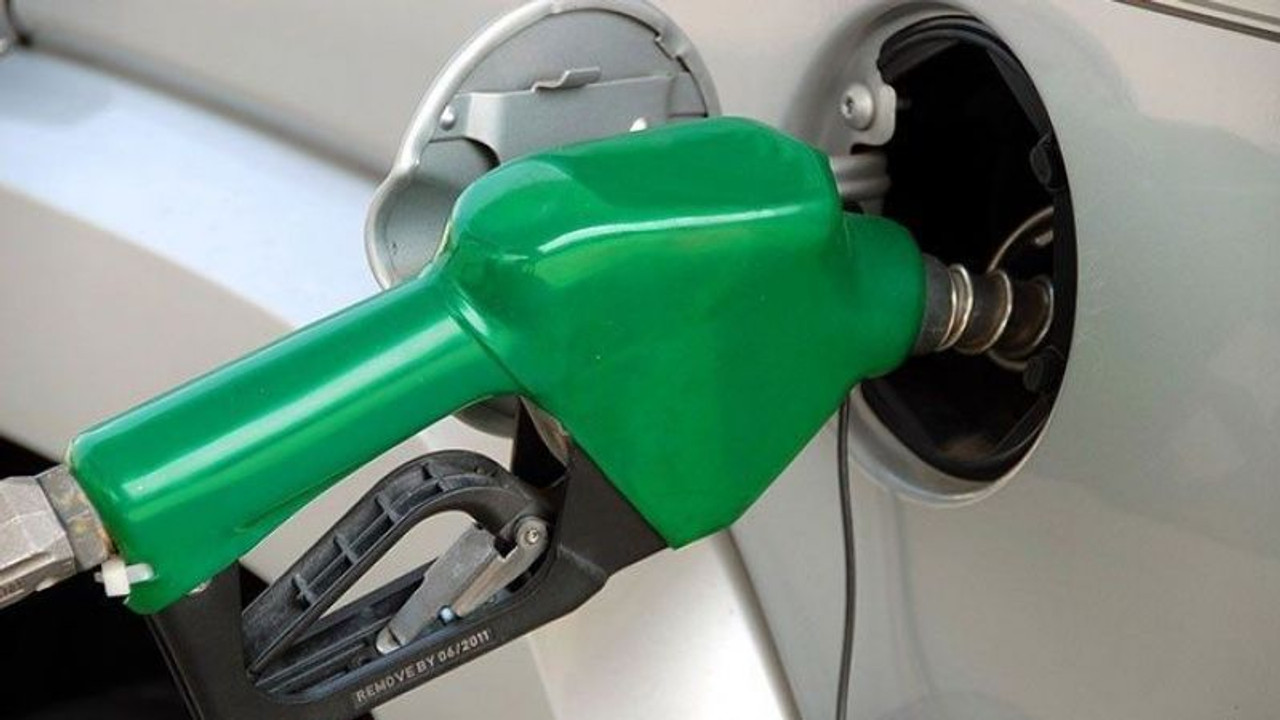 Benzin ve motorine büyük zam yolda
