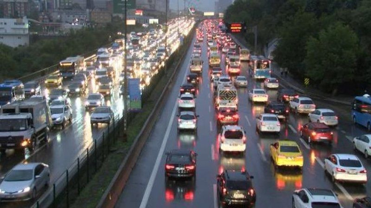 Milyonlarca sürücüyü ilgilendiren haber... Bu belge yoksa araç kullanmak yasak!