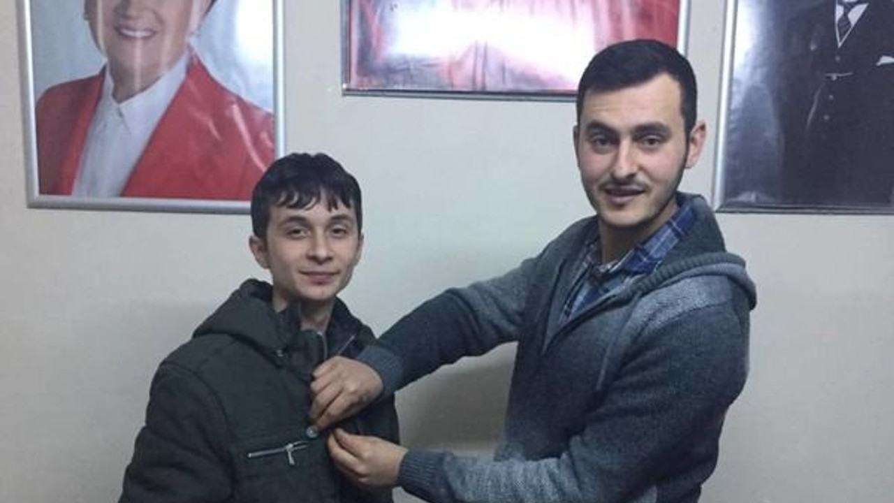 18 yaşına girip İYİ Parti’ye üye oldular