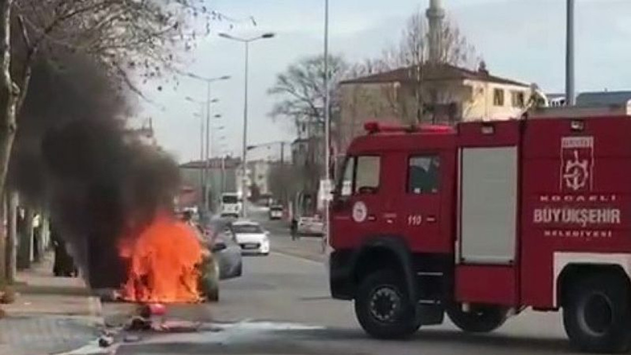 Seyir halindeki cip alev alev yandı