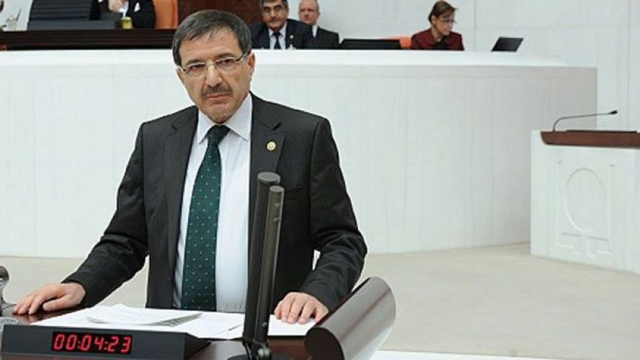 Şeker, Özkoç’a CHP’lilerin sözleriyle cevap verdi