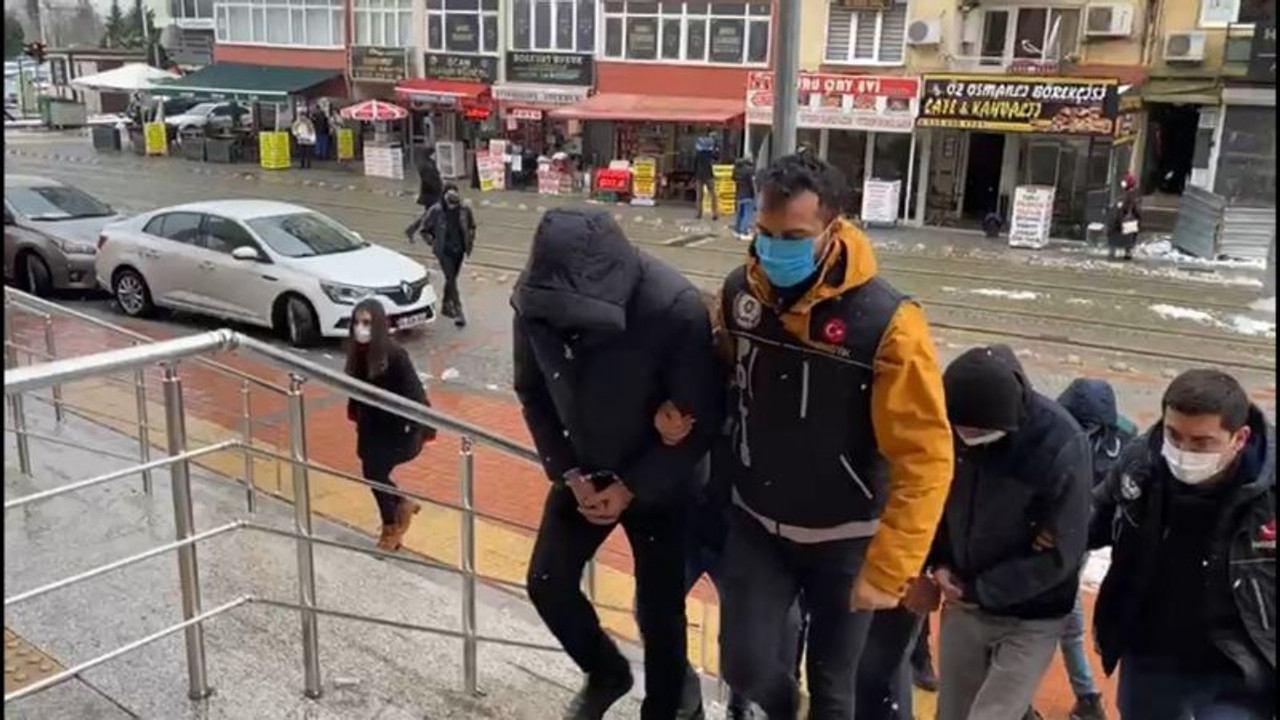 1 günde 100 kilograma yakın uyuşturucu ele geçirildi