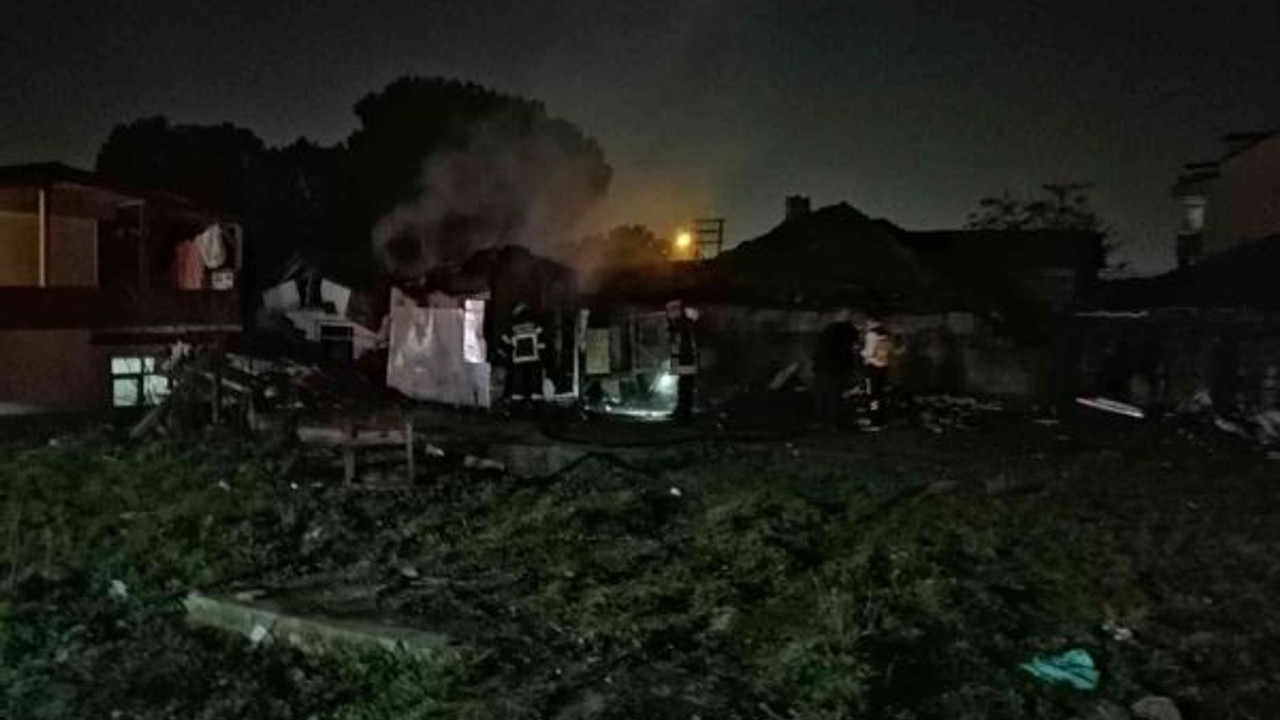 Taklacı güvercinlerin kümesi alev alev yandı