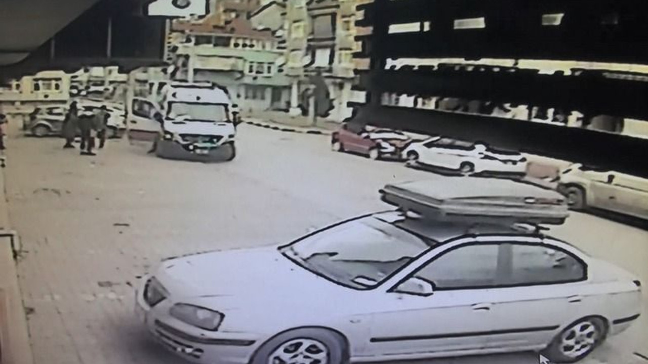 Sokak ortasında bçaklandı!
