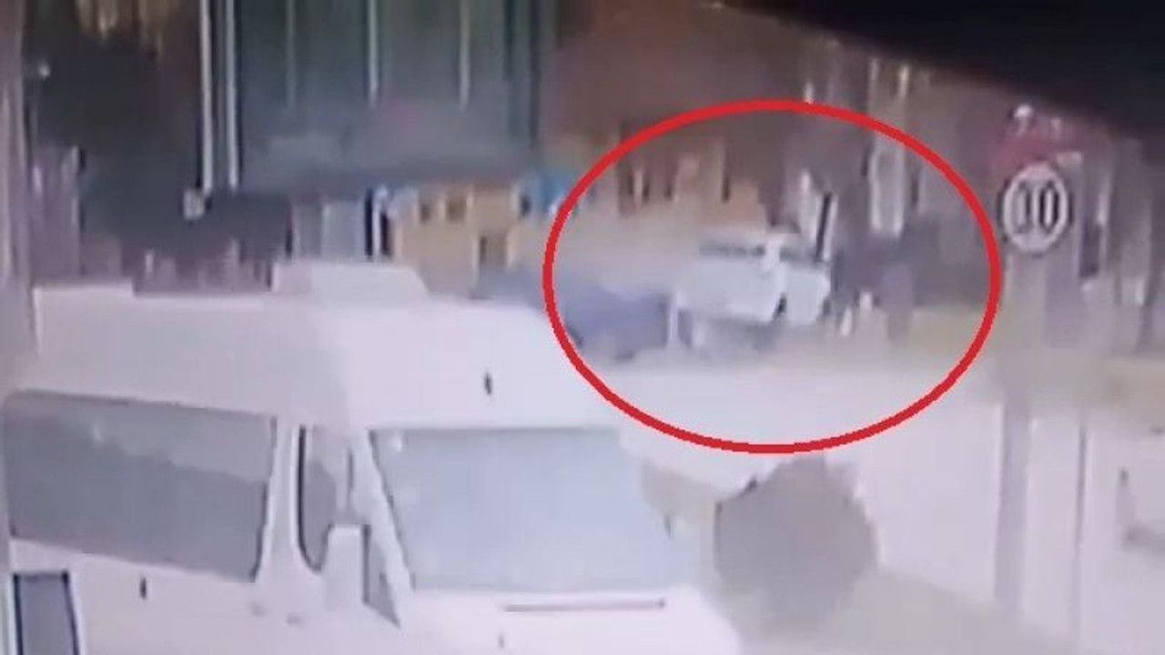 4 Kişinin yaralandığı kaza anı kamerada