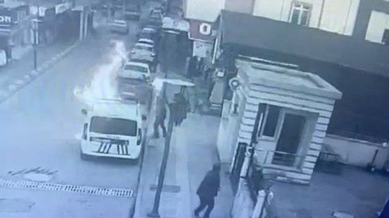 Ekip otosunu böyle ateşe vermiş