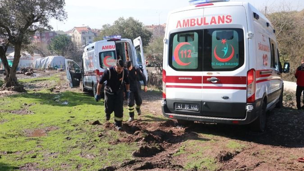 Hastayı aldı çamura saplandı!