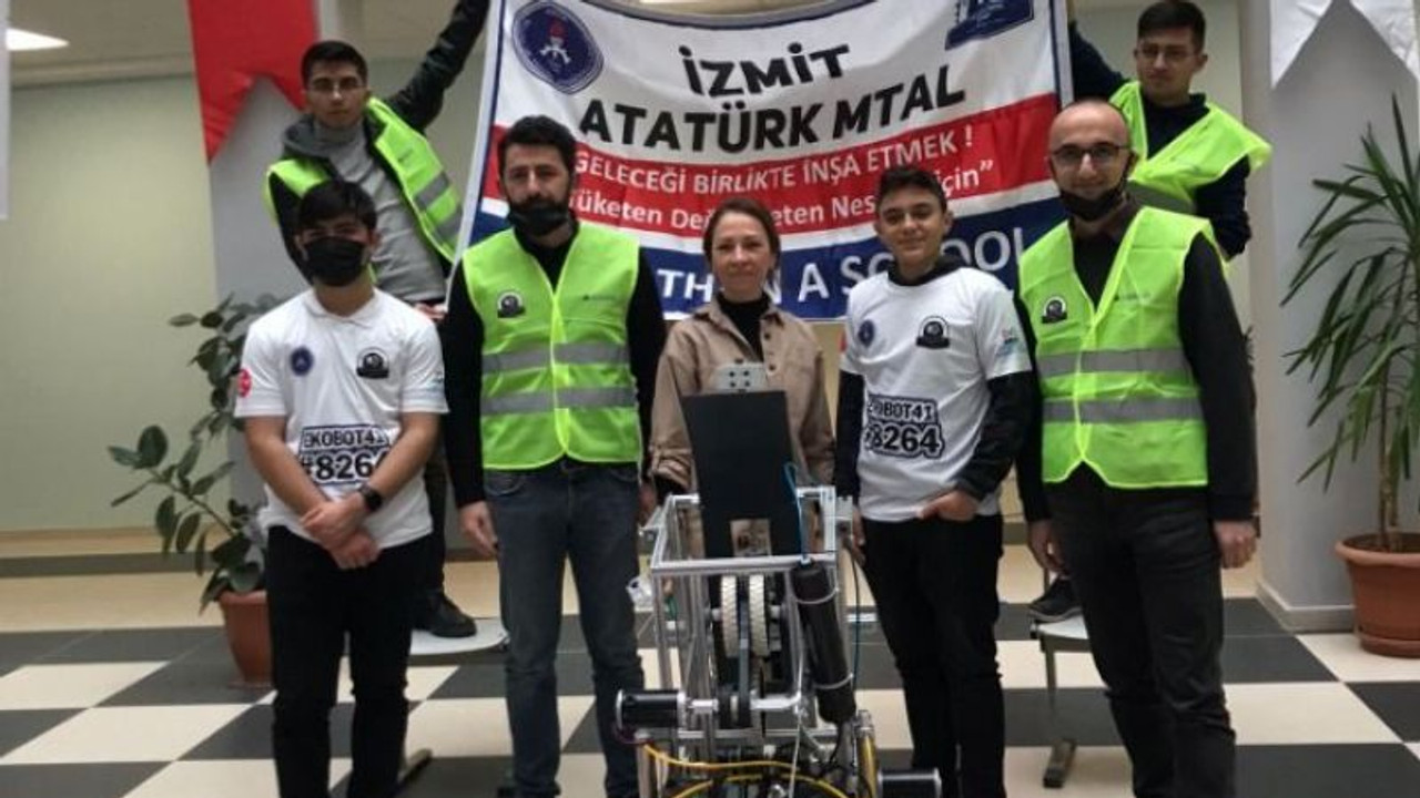 İzmit Atatürk M.T.A.L., merkezi Amerika olan robot yarışmasına katılacak