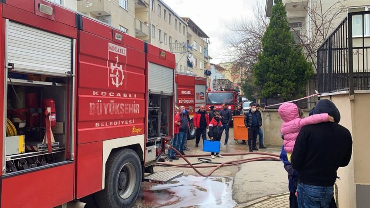 4 katlı binada yangın paniği